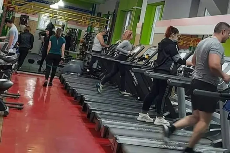 strong body club 768x512