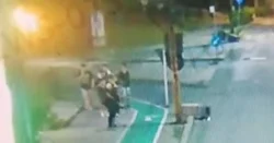 Camerele de supraveghere au surprins trei persoane care vandalizează coșuri de gunoi pe domeniul public din Slatina.
